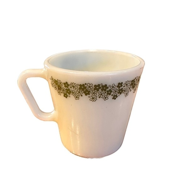 Pyrex Milk Glass Coffee Mug Green Flowers Spring Blossom Crazy Daisy Cup - Picture 2 of 4